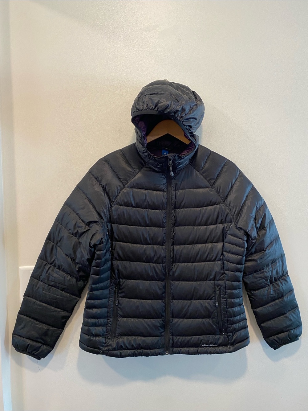 Eddie Bauer womens hooded down jacket size large packable puffer black
